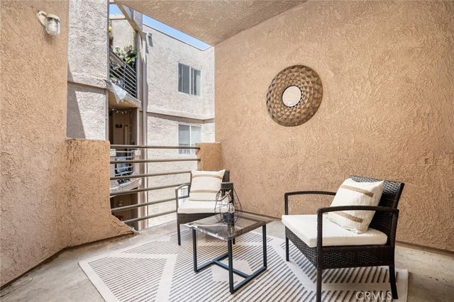 640 W 4th 315, Long Beach, CA 90802