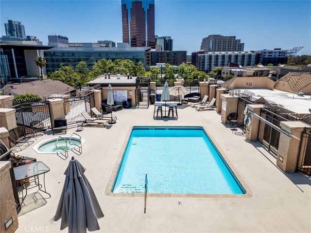 640 W 4th 315, Long Beach, CA 90802