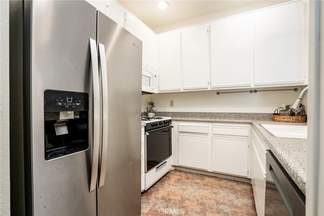 640 W 4th 315, Long Beach, CA 90802