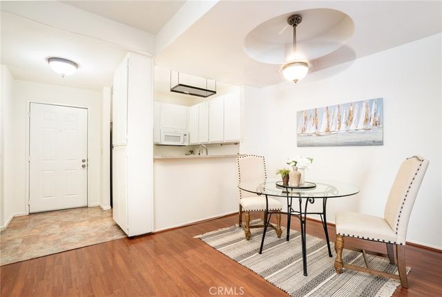 640 W 4th 315, Long Beach, CA 90802