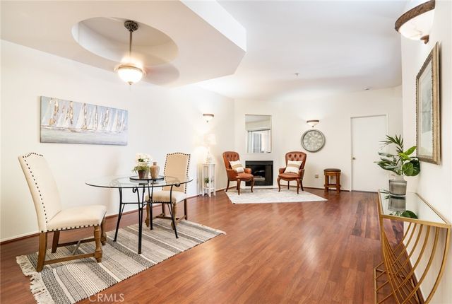 640 W 4th 315, Long Beach, CA 90802