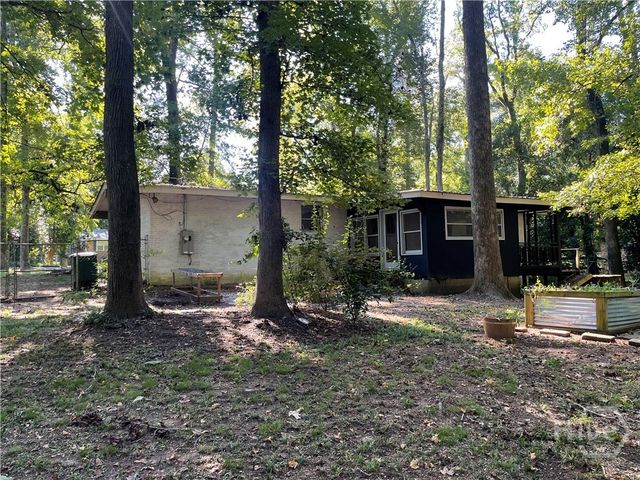 208 Springtree Road, Athens, GA 30605