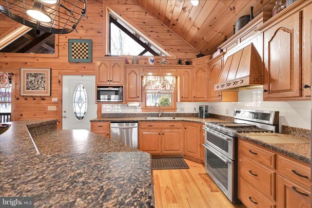 74 BROWNS CHURCH RD, Schuylkill Haven, PA 17972