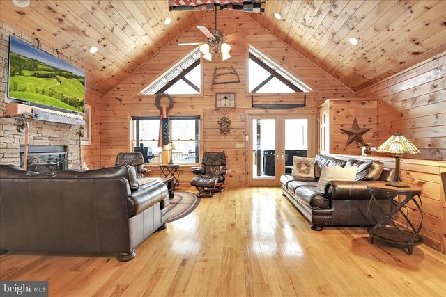 74 BROWNS CHURCH RD, Schuylkill Haven, PA 17972