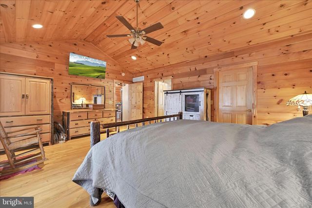 74 BROWNS CHURCH RD, Schuylkill Haven, PA 17972