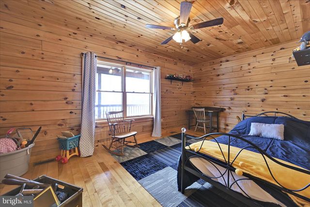 74 BROWNS CHURCH RD, Schuylkill Haven, PA 17972