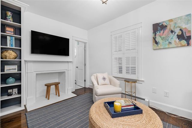 28 John Street, Newport, RI 02840