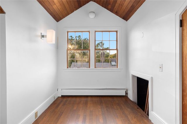 28 John Street, Newport, RI 02840