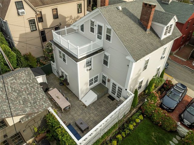 28 John Street, Newport, RI 02840