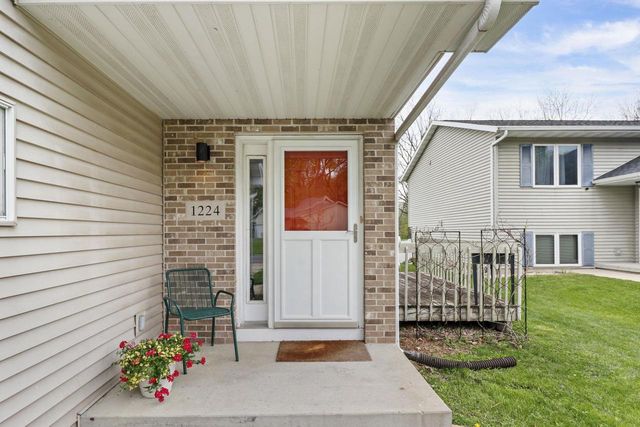 1224 Carpenter Street, Madison, WI 53704