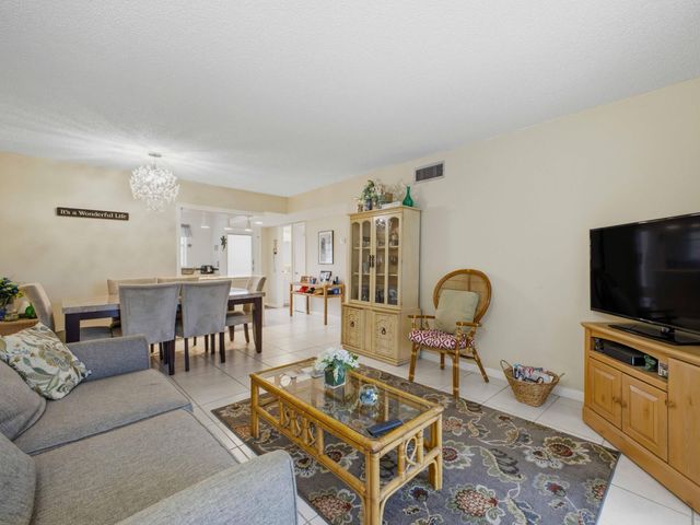 2620 NE 1st Court 1050, Boynton Beach, FL 33435