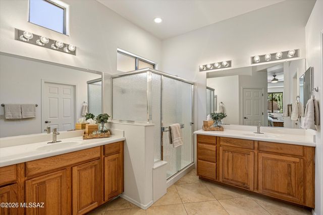 1131 W Tenniel Drive, Green Valley, AZ 85614