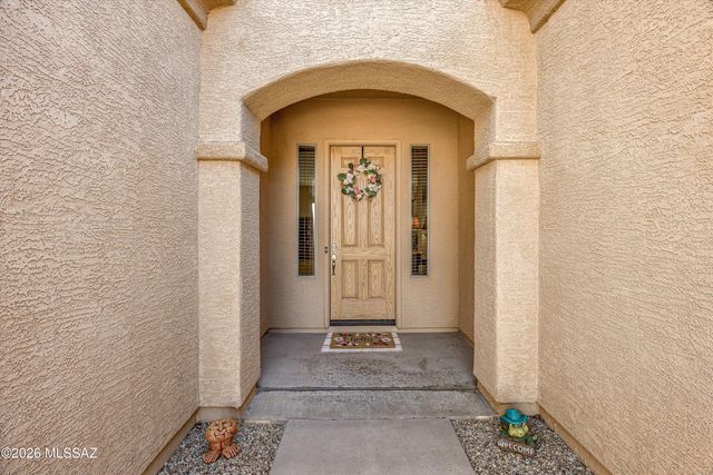 1131 W Tenniel Drive, Green Valley, AZ 85614