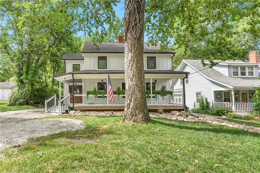 303 SW 2nd Street, Lee's Summit, MO 64063