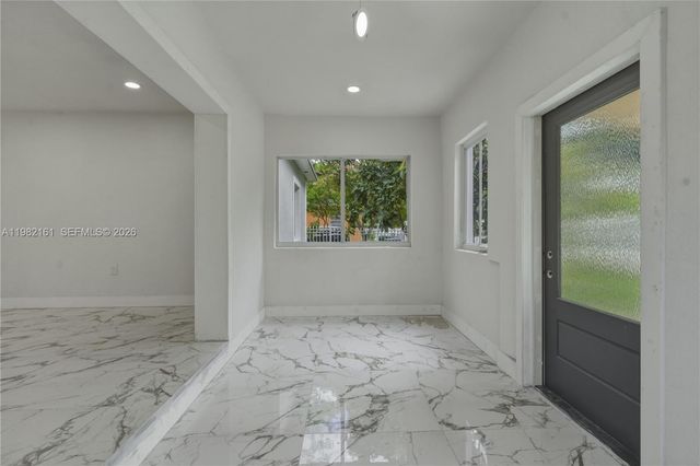 513 NW 99th St, Miami, FL 33150