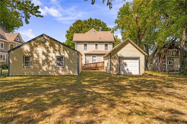 553 E Park Street, Olathe, KS 66061