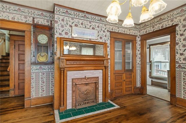 553 E Park Street, Olathe, KS 66061