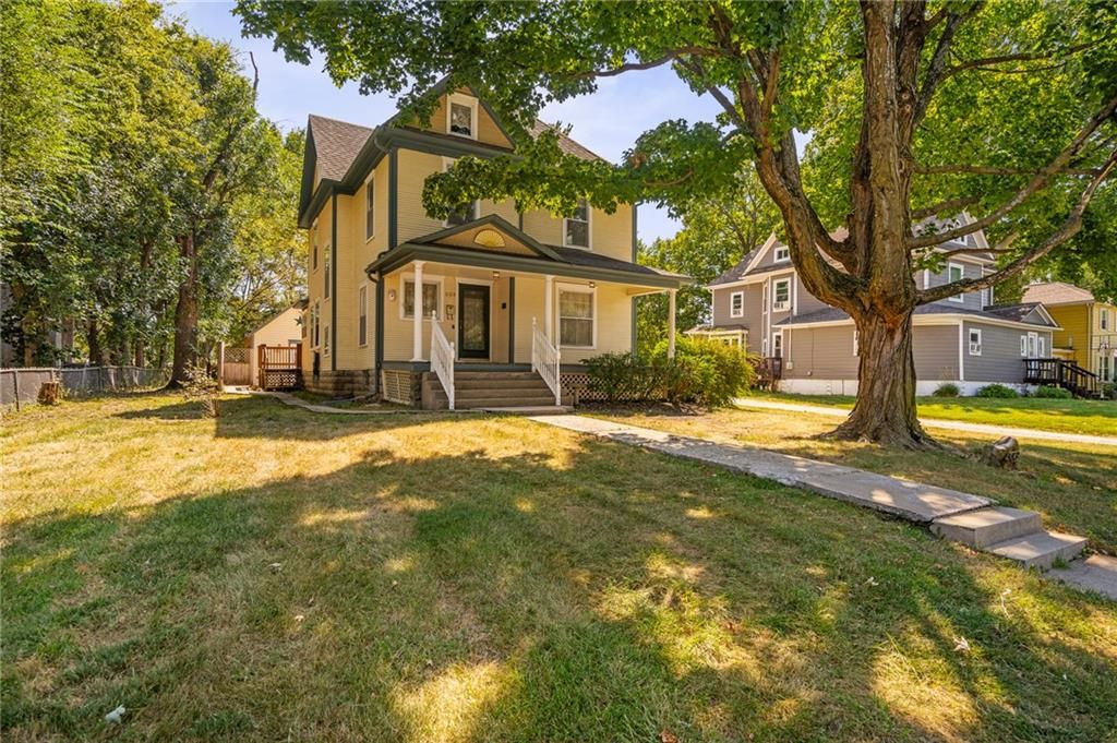 553 E Park Street, Olathe, KS 66061