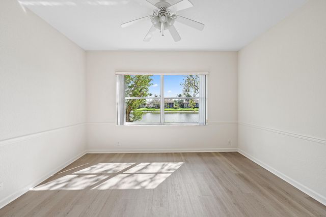 9531 Lantern Bay Circle, West Palm Beach, FL 33411