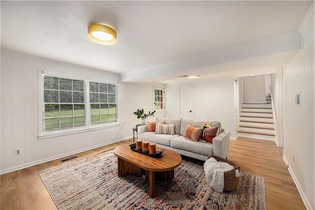 3322 W 95th Street, Leawood, KS 66206