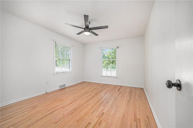 3322 W 95th Street, Leawood, KS 66206