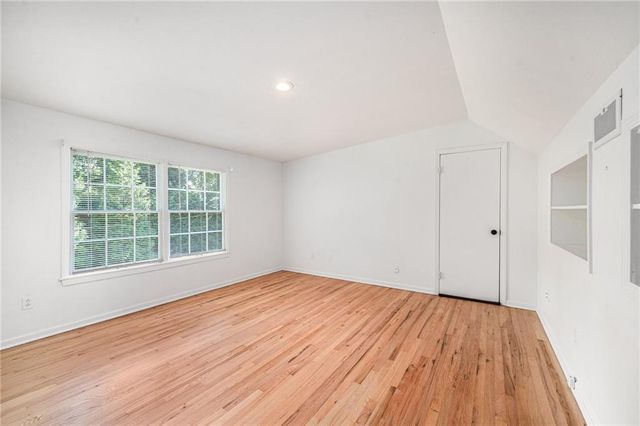 3322 W 95th Street, Leawood, KS 66206