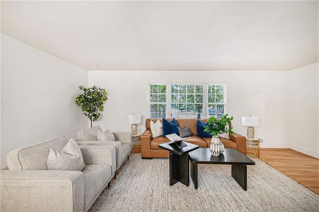 3322 W 95th Street, Leawood, KS 66206