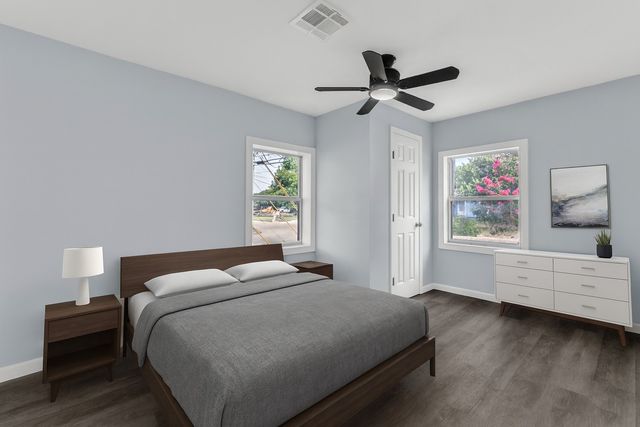 301 E Craven Avenue, Lacy Lakeview, TX 76705