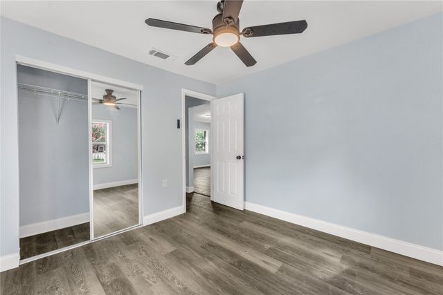 301 E Craven Avenue, Lacy Lakeview, TX 76705