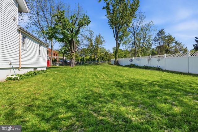 49 MAPLE AVE, Southampton, PA 18966