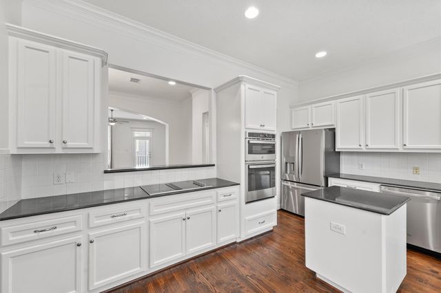 208 Hawthorne Street A, Houston, TX 77006