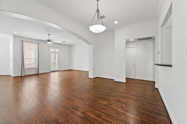 208 Hawthorne Street A, Houston, TX 77006
