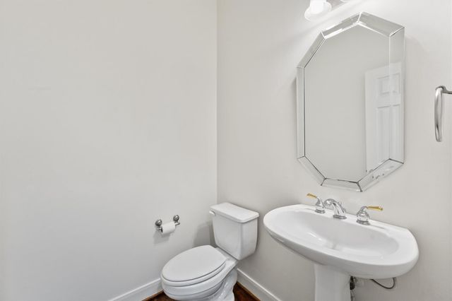 208 Hawthorne Street A, Houston, TX 77006
