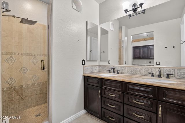 4433 N 24TH Place, Phoenix, AZ 85016