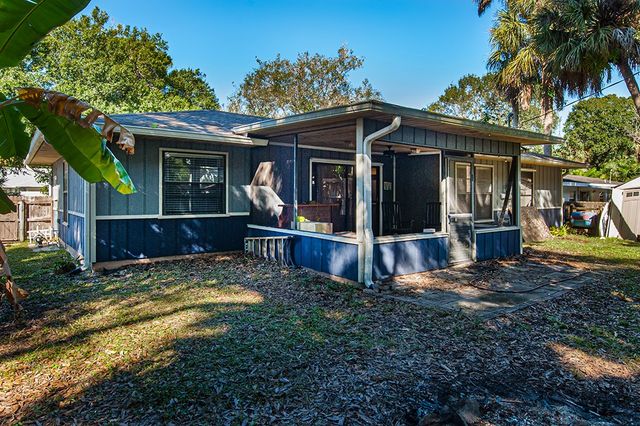 630 42nd Court, Vero Beach, FL 32968