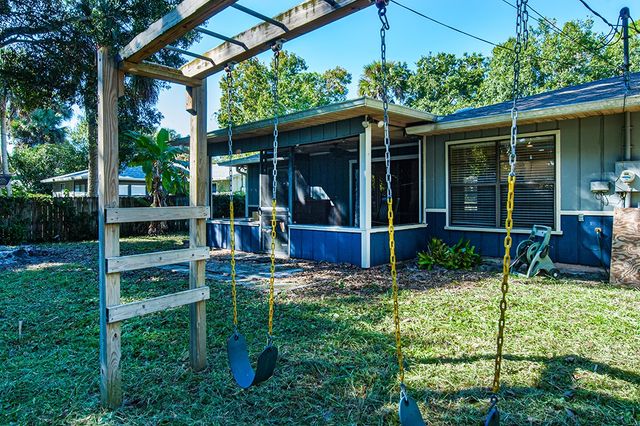 630 42nd Court, Vero Beach, FL 32968