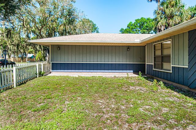 630 42nd Court, Vero Beach, FL 32968