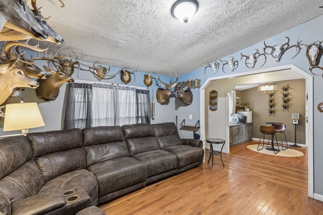 105 Sickler Rd, Hohenwald, TN 38462