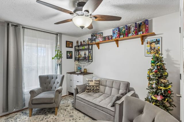 105 Sickler Rd, Hohenwald, TN 38462