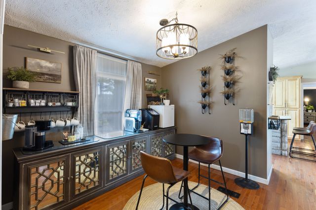 105 Sickler Rd, Hohenwald, TN 38462