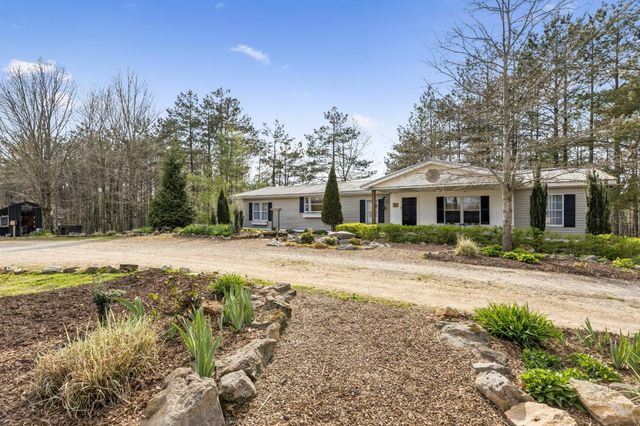 105 Sickler Rd, Hohenwald, TN 38462