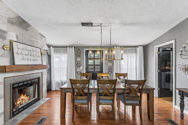 105 Sickler Rd, Hohenwald, TN 38462