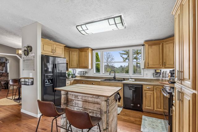 105 Sickler Rd, Hohenwald, TN 38462