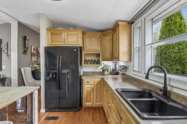 105 Sickler Rd, Hohenwald, TN 38462