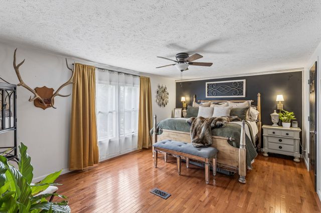 105 Sickler Rd, Hohenwald, TN 38462