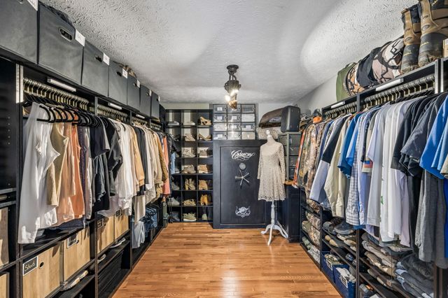 105 Sickler Rd, Hohenwald, TN 38462