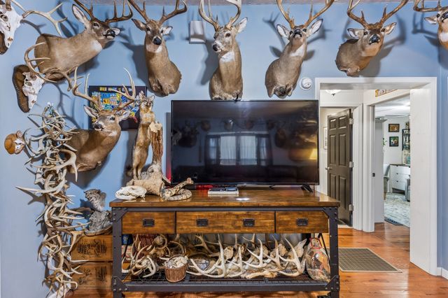 105 Sickler Rd, Hohenwald, TN 38462