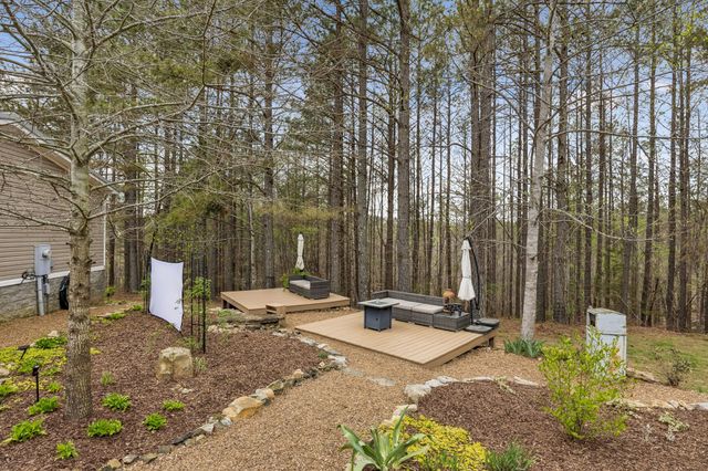 105 Sickler Rd, Hohenwald, TN 38462