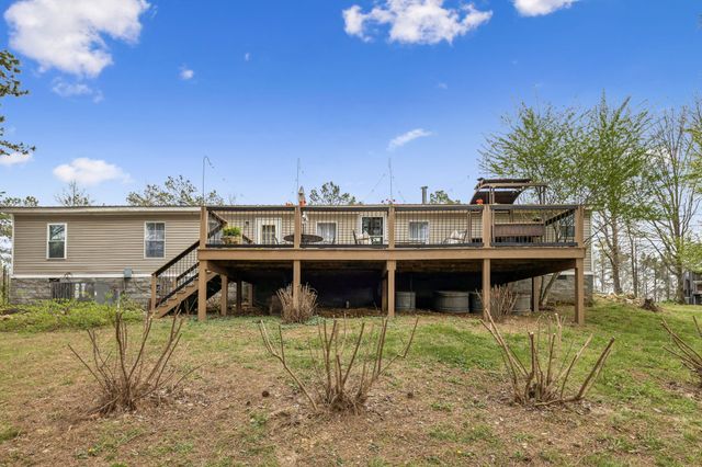 105 Sickler Rd, Hohenwald, TN 38462