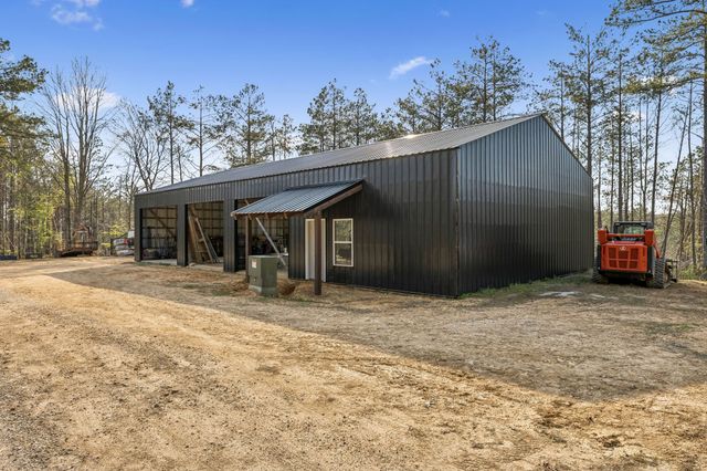 105 Sickler Rd, Hohenwald, TN 38462